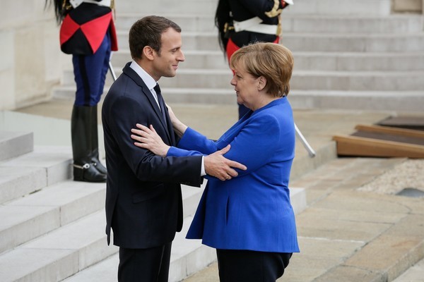 ‘Merkels macht in Europa niet overschatten’