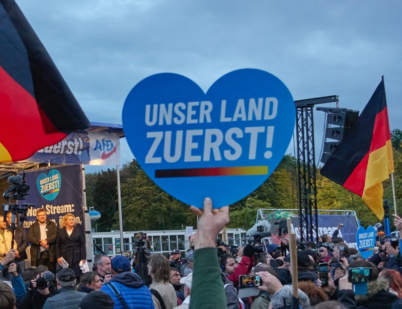 In Deutschland heizt sich die Debatte über ein AfD-Verbot auf