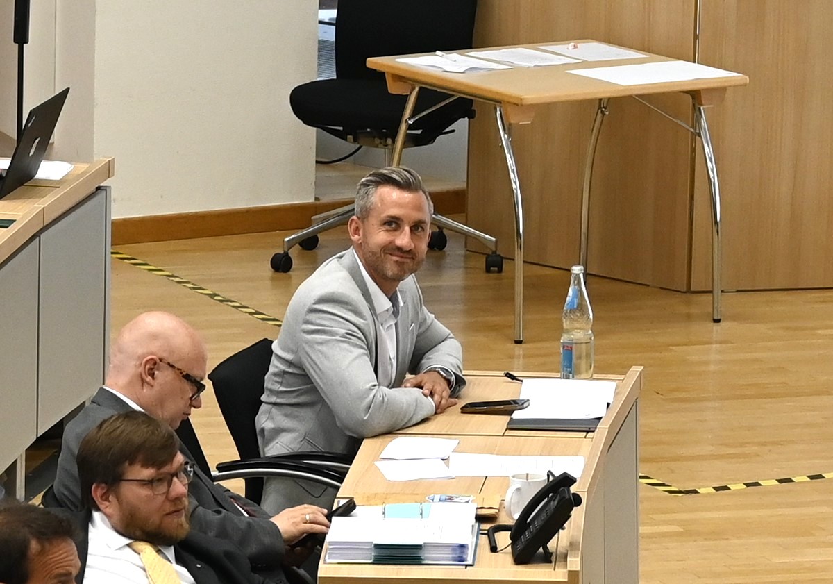 AfD-lijsttrekker Ulrich Siegmund in het deelstaatparlement, juni 2026. Foto: Duitslandweb/Lynn Stroo