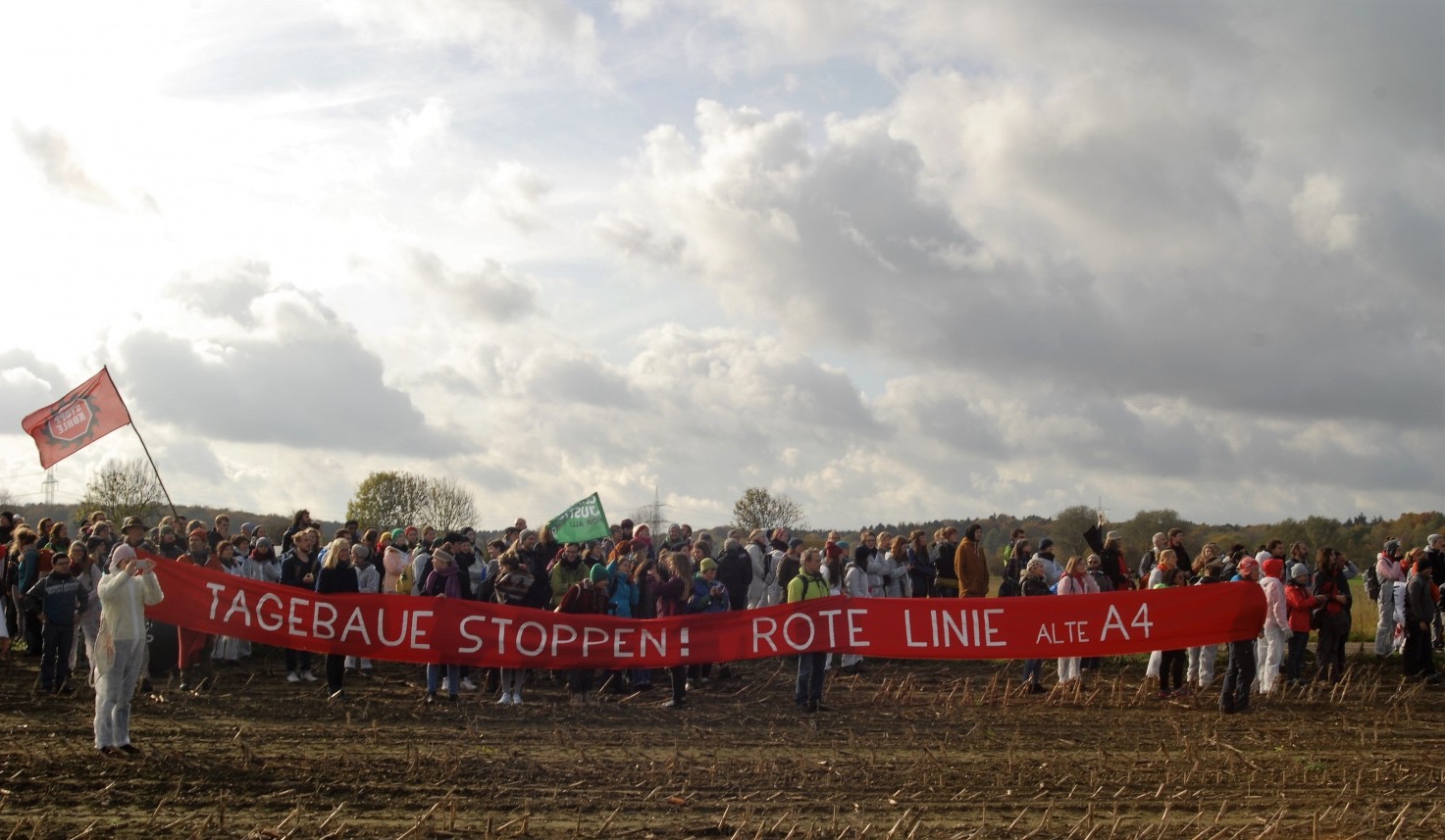 Protest tijdens klimaattop Bonn bij bruinkoolmijn