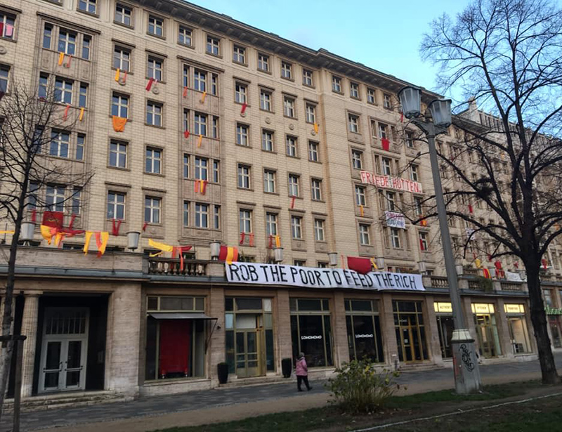 Protest in de Karl Marx Allee tegen Deutsche Wohnen, dec, 2018. Afb.: DIA/Marja Verburg
