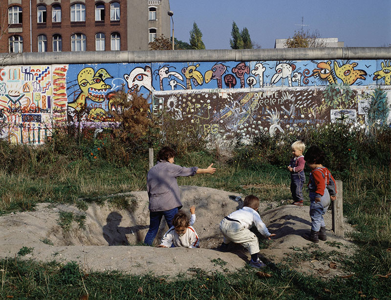 De Berlijnse Muur is steeds meer geschiedenis