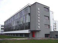 Bauhaus in het Duitse Dessau. Afb: Rashunda, www.flickr.com