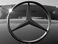 Het logo van Mercedes. Afb: Abed Dodokh, www.flickr.com