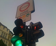 Verkeersbord ter aankondiging van de Umweltzone. Afb: gillyberlin, www.flickr.com